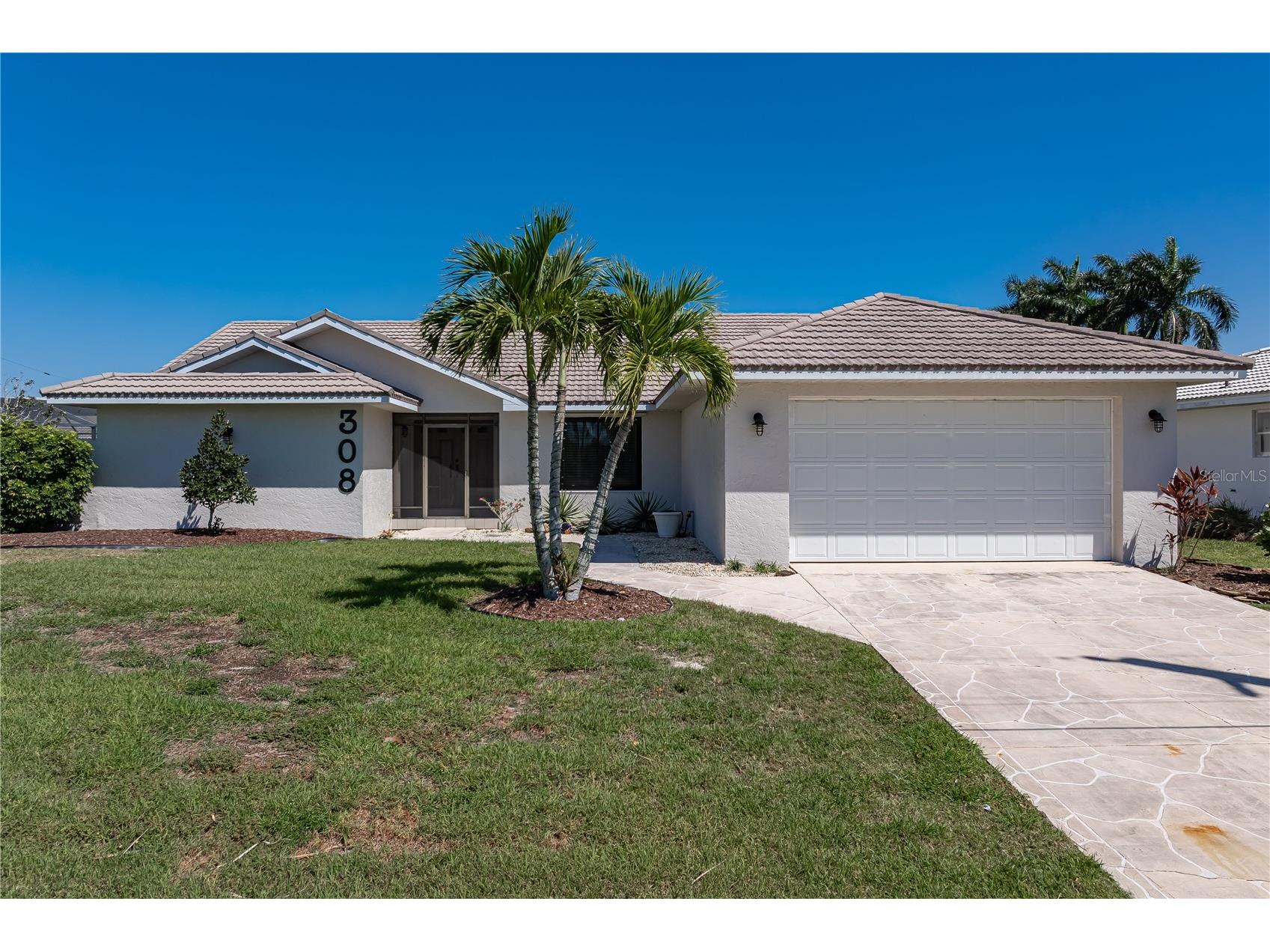 308 Colony Point Drive Punta Gorda FL 33950 - LA MANCHA CANAL C7523811 image1
