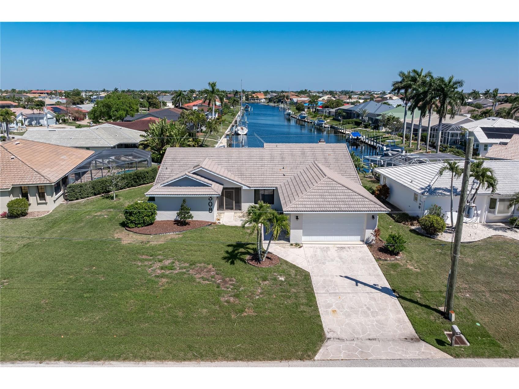 308 Colony Point Drive Punta Gorda FL 33950 - LA MANCHA CANAL C7523811 image2