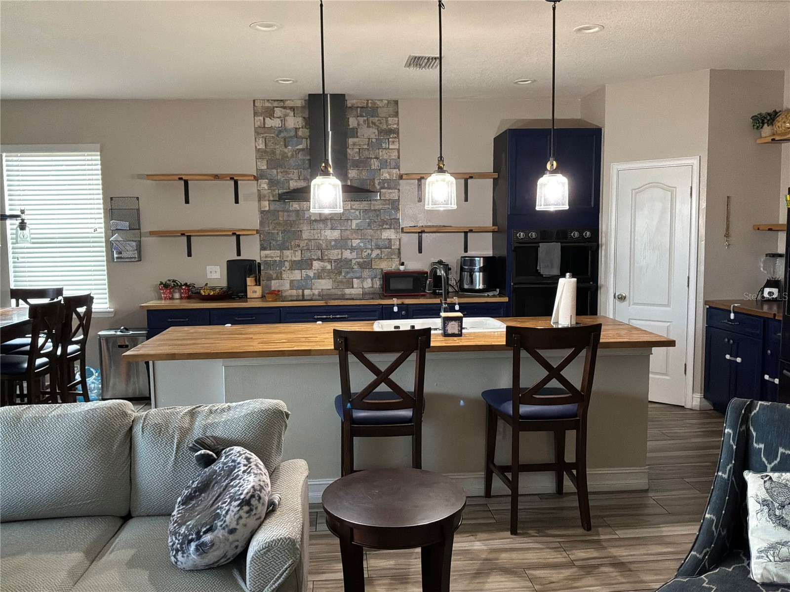 308 Corbett Bluff Drive Ruskin FL 33570 TB8525704 image8