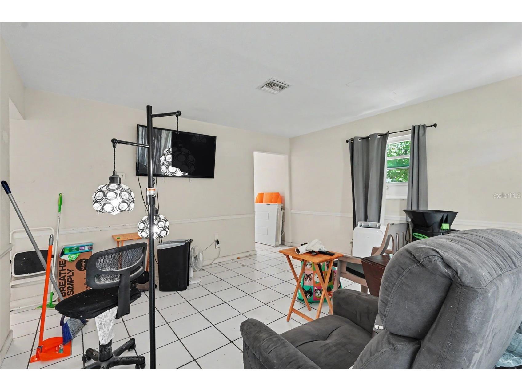 308 E Althea Avenue Tampa FL 33612 TB8530998 image4