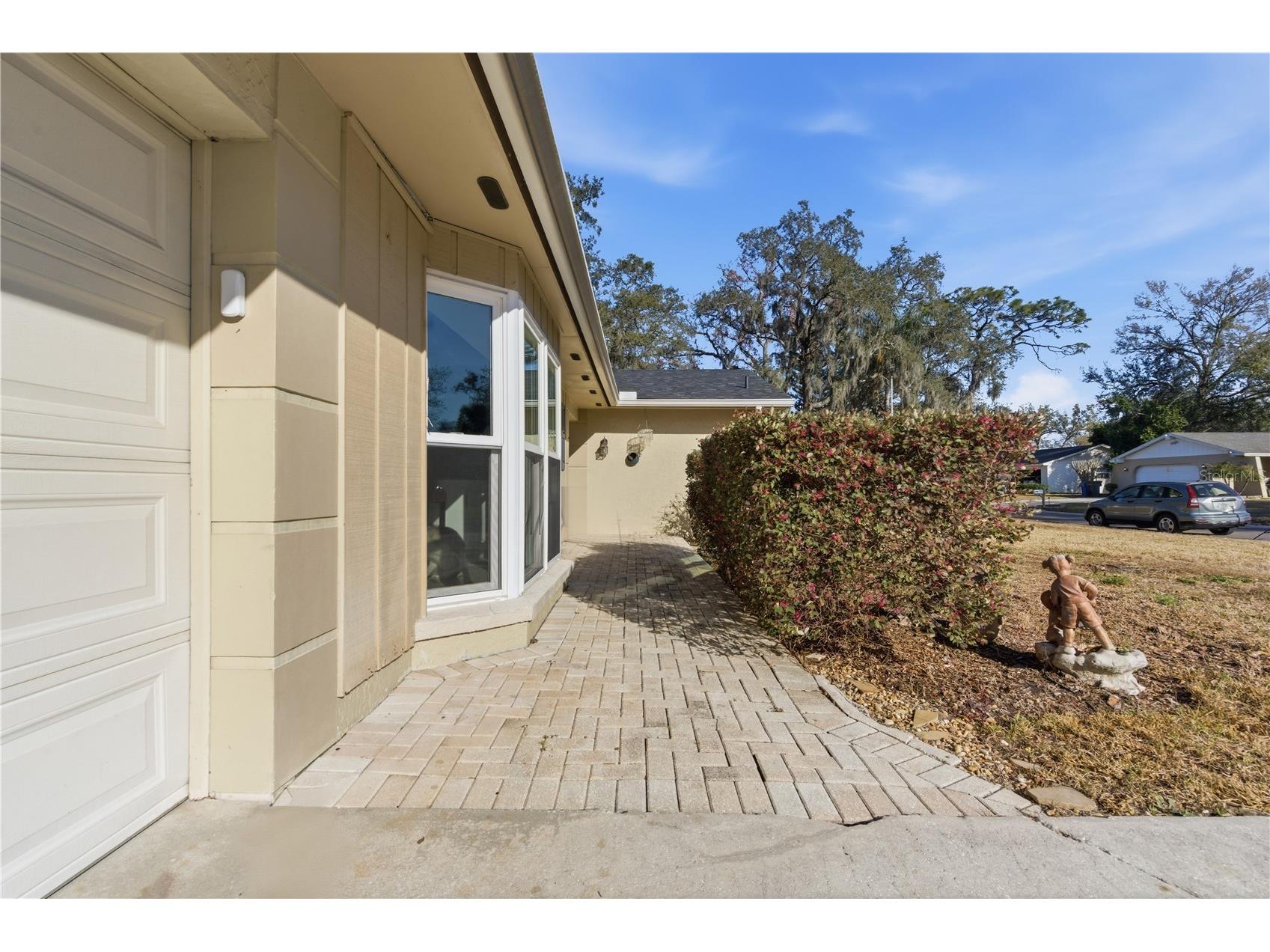 308 Ellen Way Brandon FL 33510 TB8492126 image5