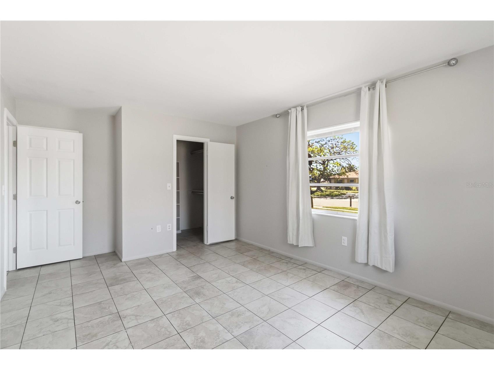 308 Lantana Avenue Sarasota FL 34243 A4691141 image17