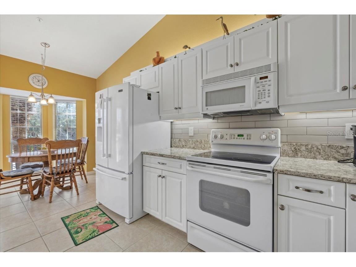 308 Lynbrook Circle #202 Venice FL 34292 A4668045 image2