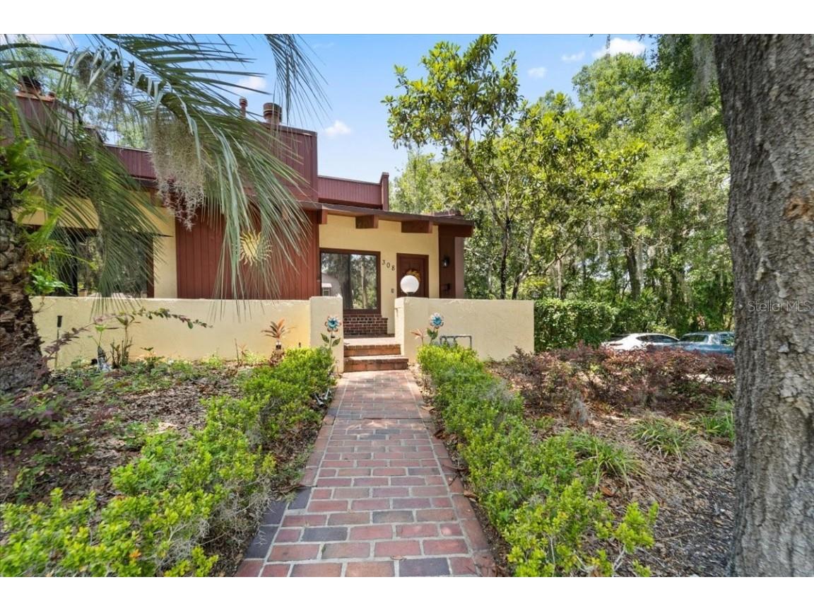 308 N Garfield Avenue Deland FL 32724 V4929856 image1