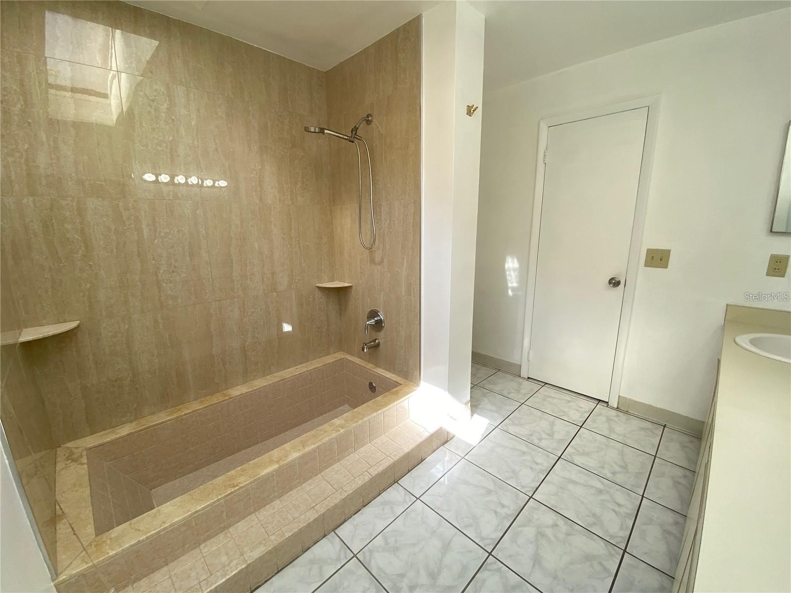 308 S Shadow Bay Drive Orlando FL 32825 O6383734 image14