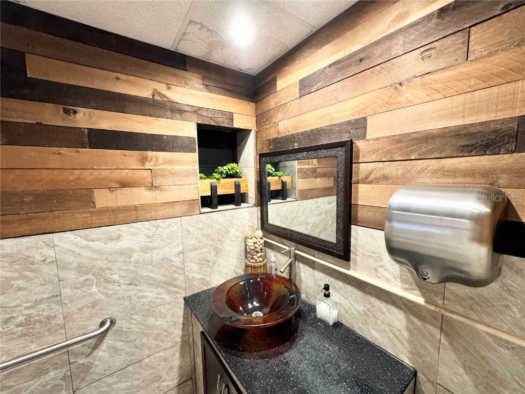 3080 Bee Ridge Road Sarasota FL 34239 A4628460 image13