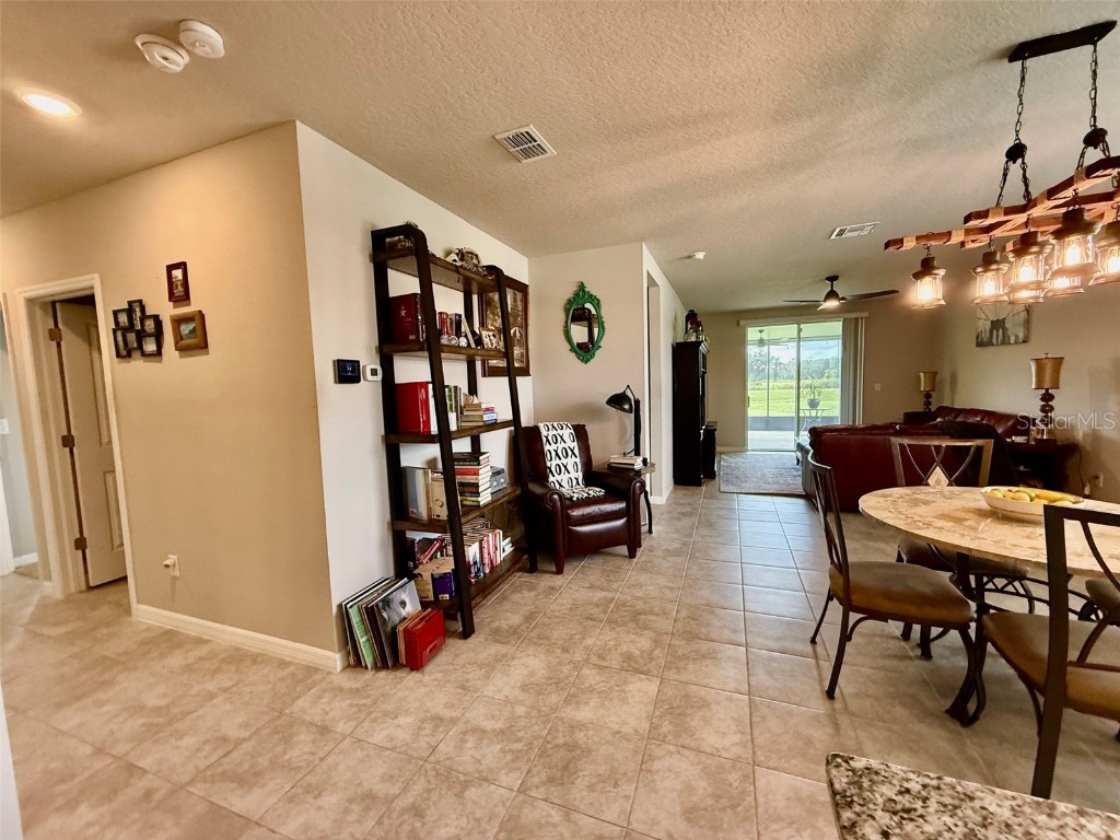 3082 Forrest Plum Court Zephyrhills FL 33540 W7879645 image16