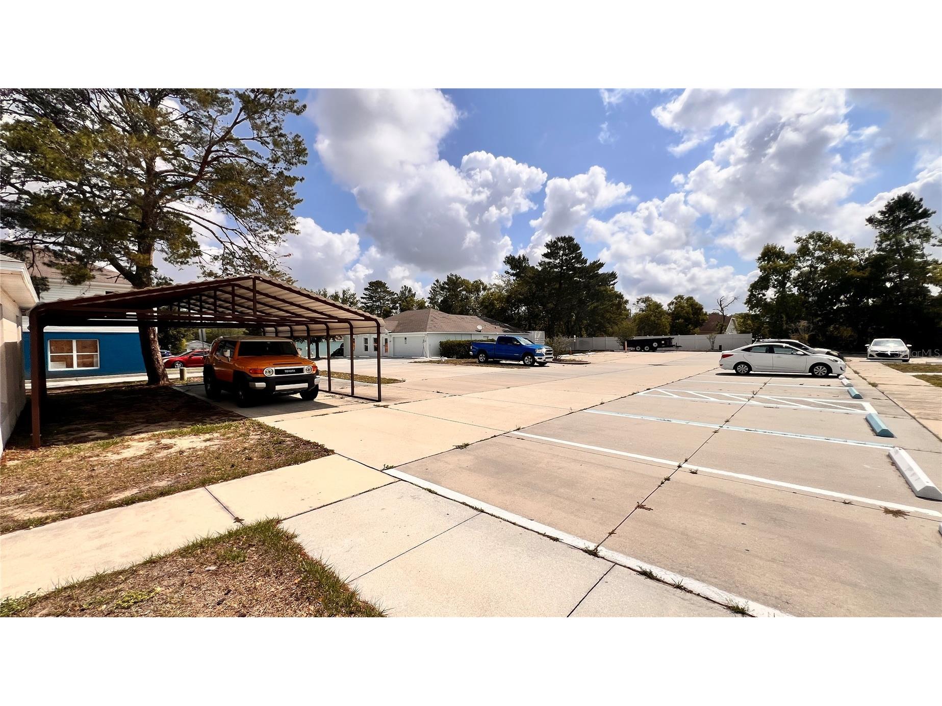 3083 Landover Boulevard Spring Hill FL 34609 W7885541 image5
