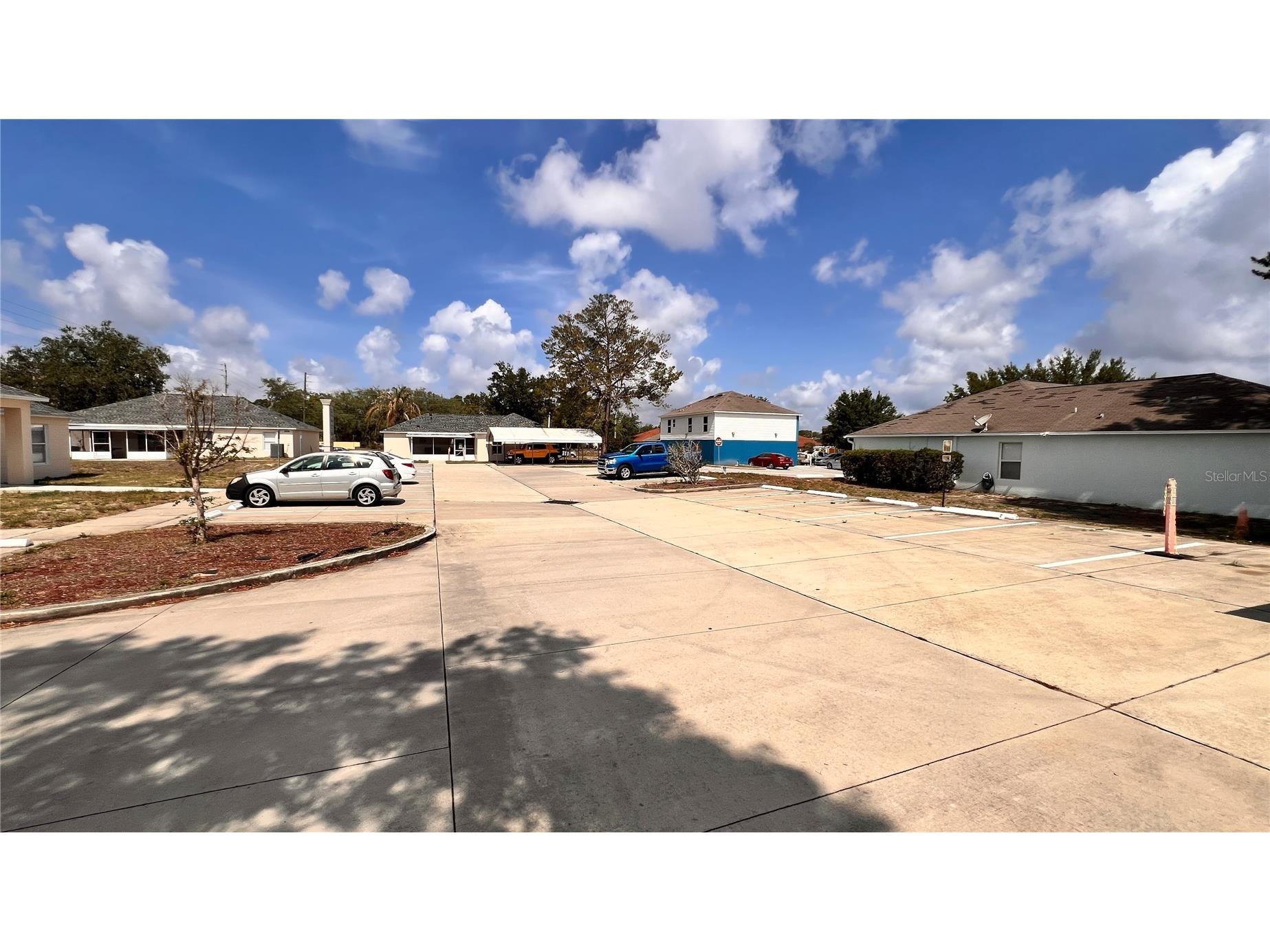 3083 Landover Boulevard Spring Hill FL 34609 W7885541 image7