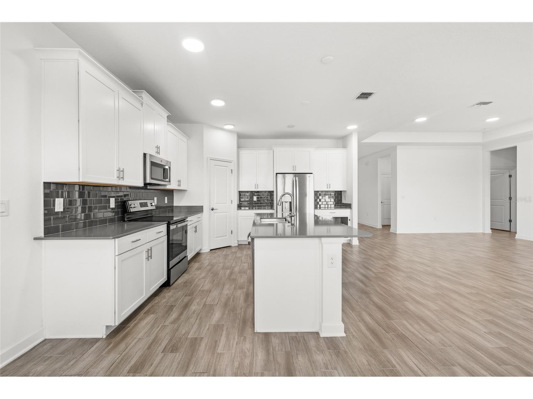 3084 Ella Way Saint Cloud FL 34771 O6408011 image11