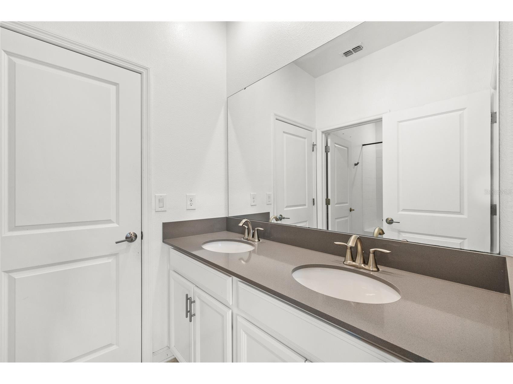 3084 Ella Way Saint Cloud FL 34771 O6408011 image26