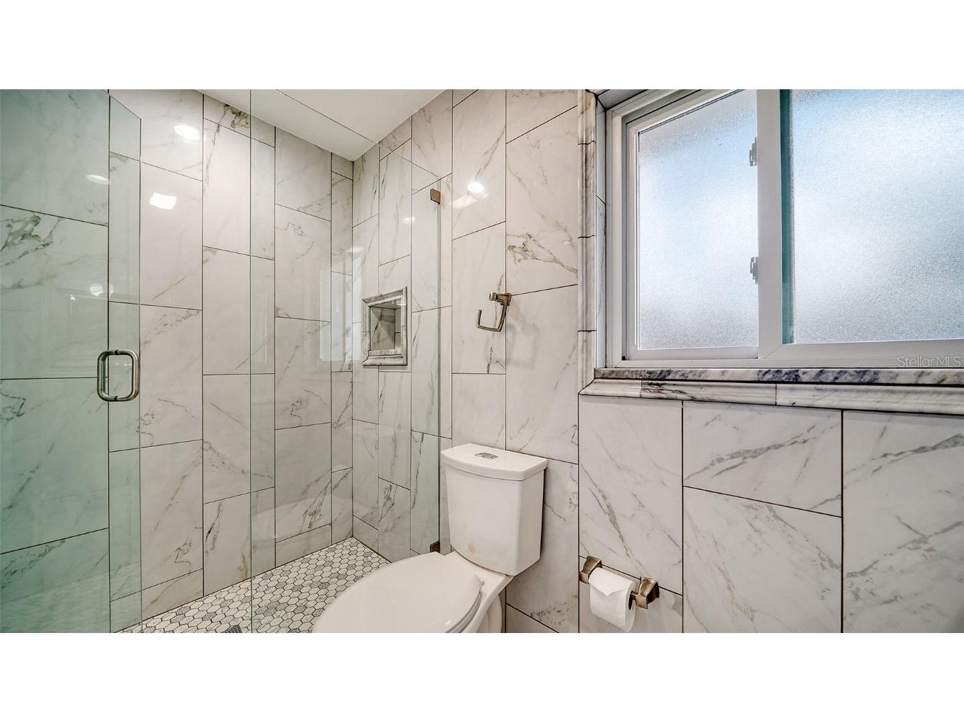 3085 Goldenrod Street Sarasota FL 34239 A4663967 image21