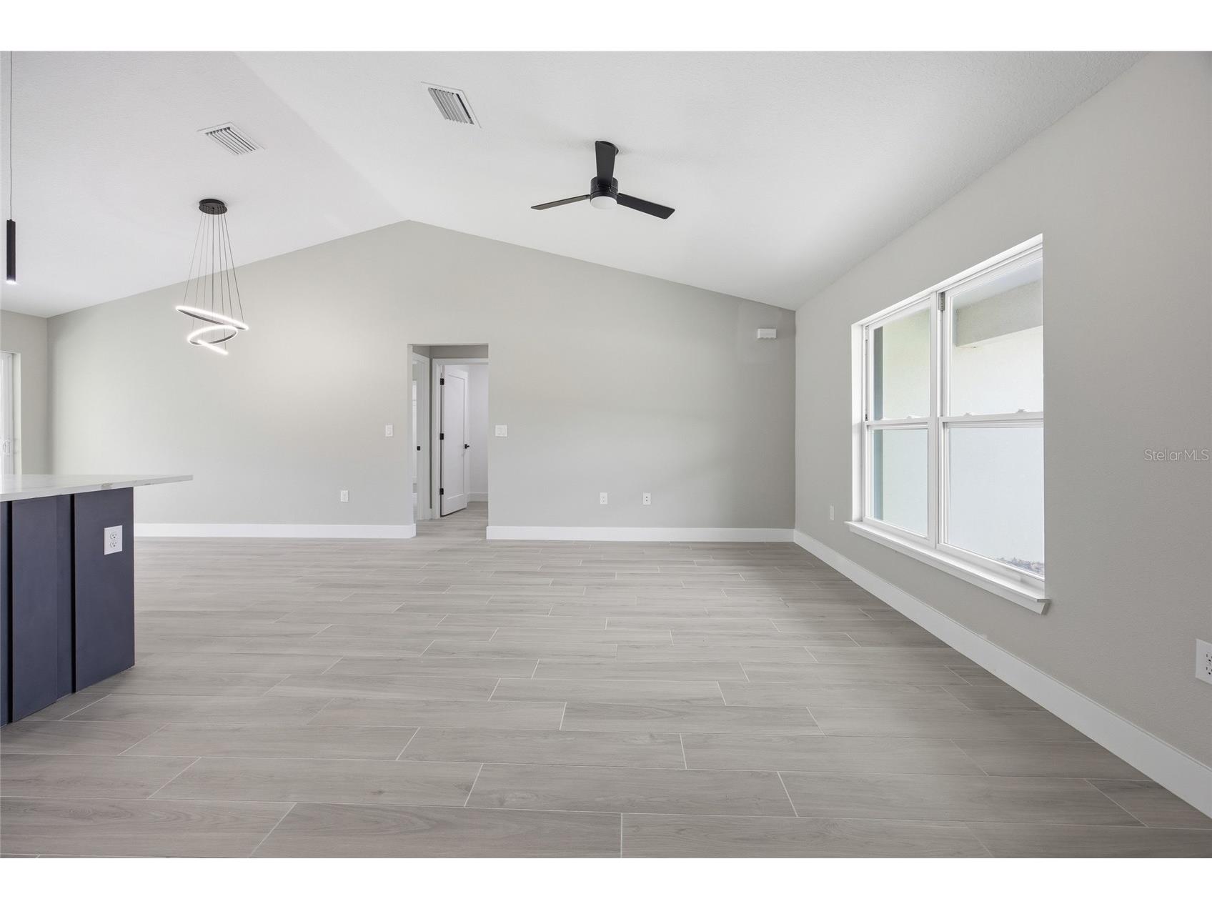 3086 W Hampshire Boulevard Citrus Springs FL 34433 OM724728 image4