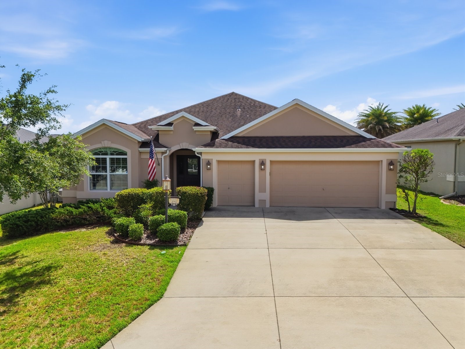 3087 Blackstock Way The Villages FL 32163 OM725548 image1