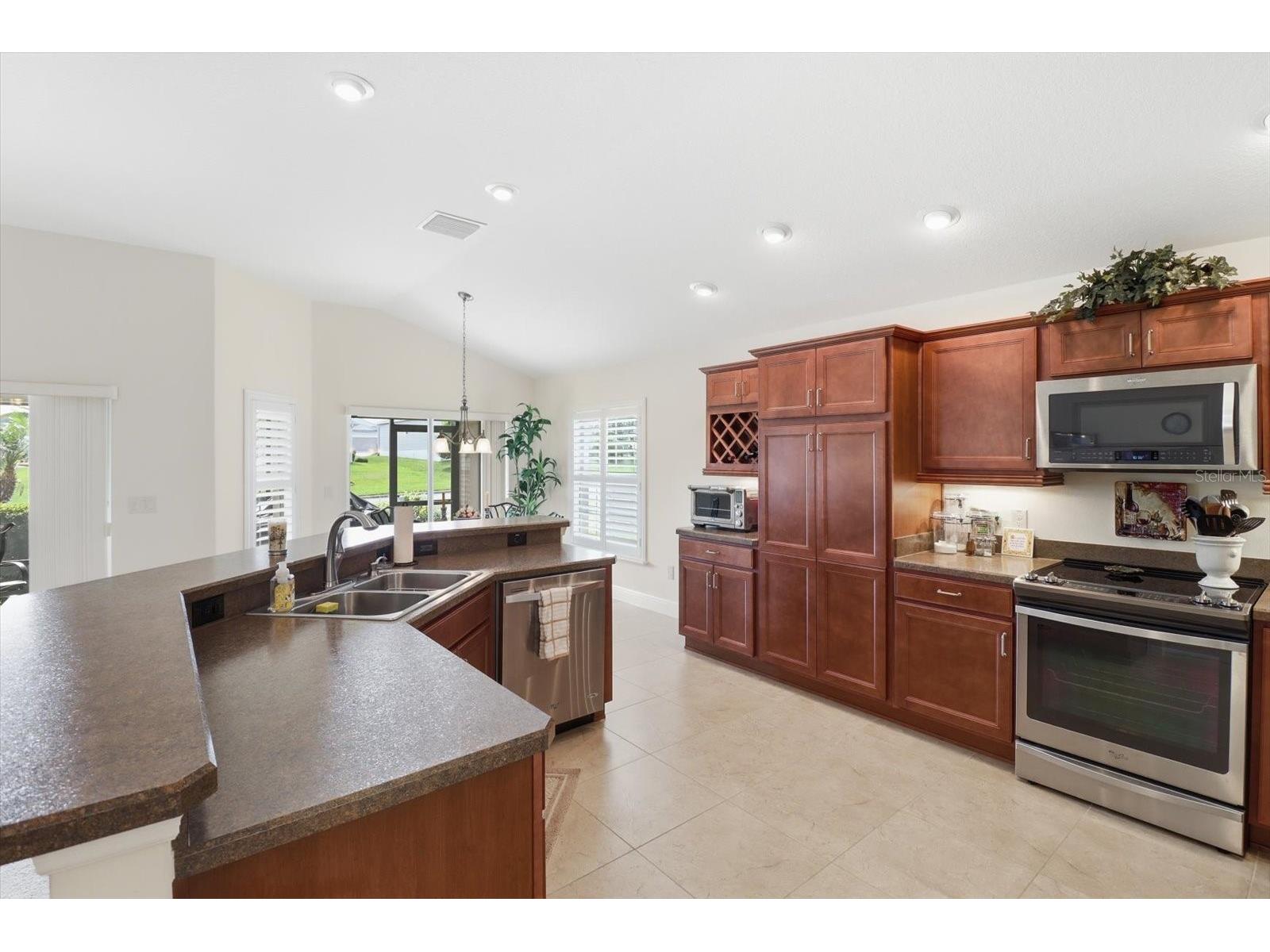 3087 Blackstock Way The Villages FL 32163 OM725548 image17