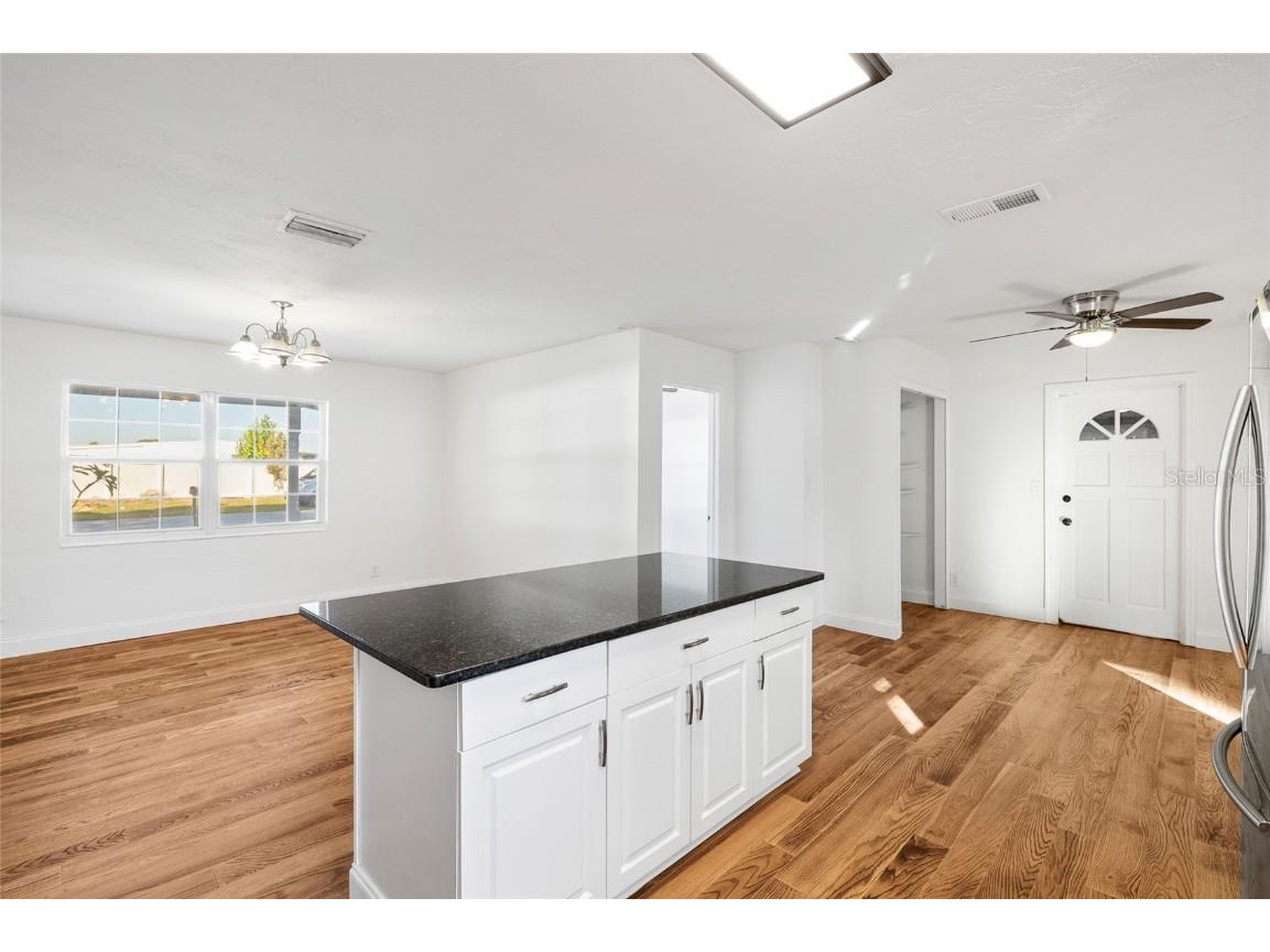 3088 50th Avenue N Saint Petersburg FL 33714 TB8449547 image14