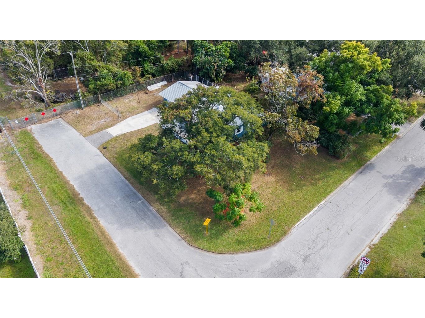 3088 50th Avenue N Saint Petersburg FL 33714 TB8449547 image32