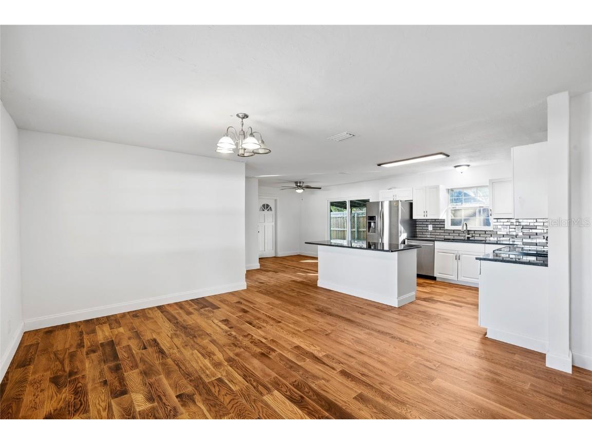 3088 50th Avenue N Saint Petersburg FL 33714 TB8449547 image9