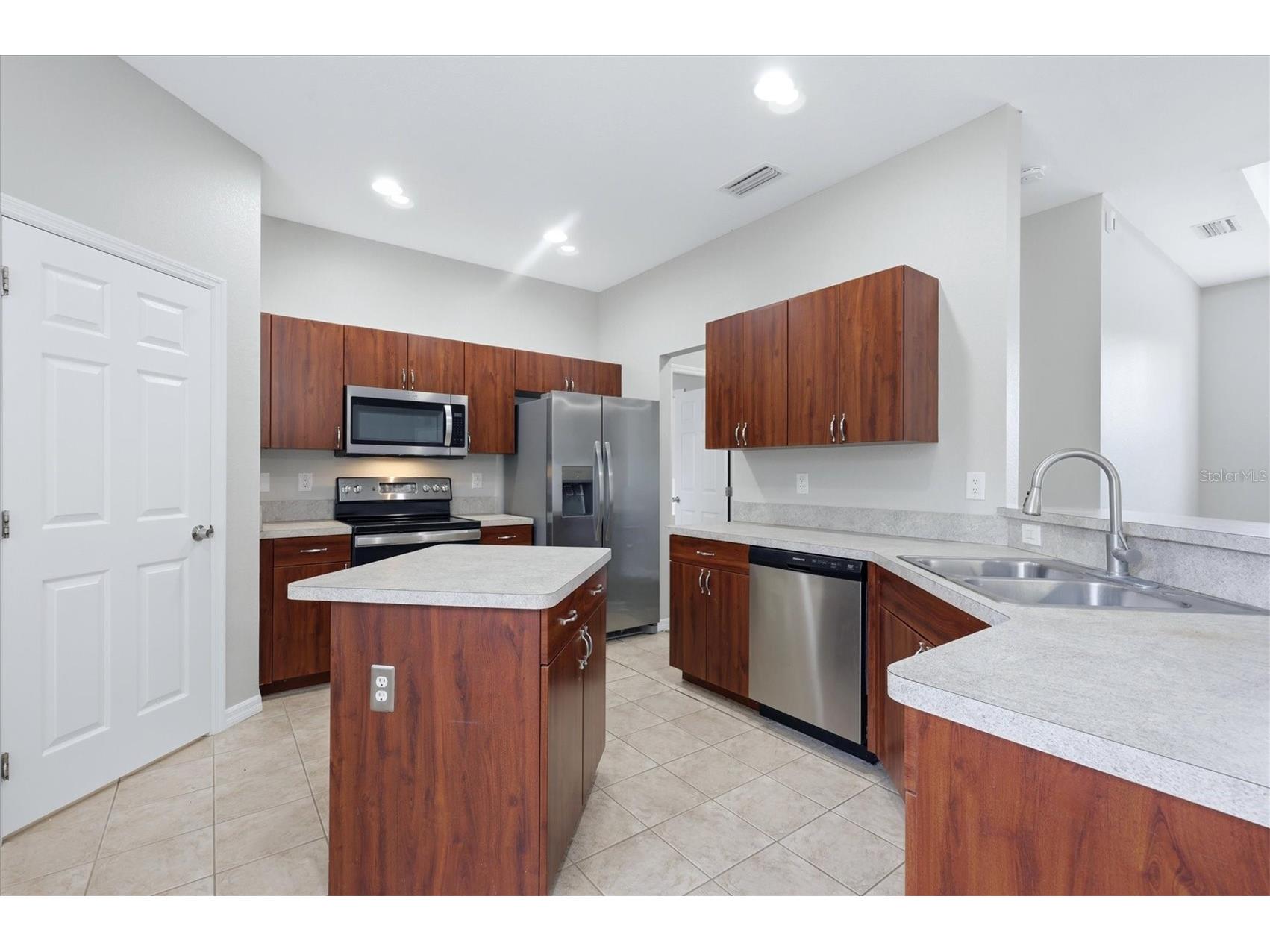 3089 Tishman Avenue North Port FL 34286 A4693579 image20