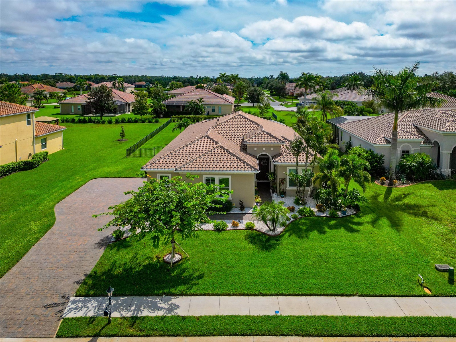 309 167th Boulevard E Bradenton FL 34212 A4664670 image1