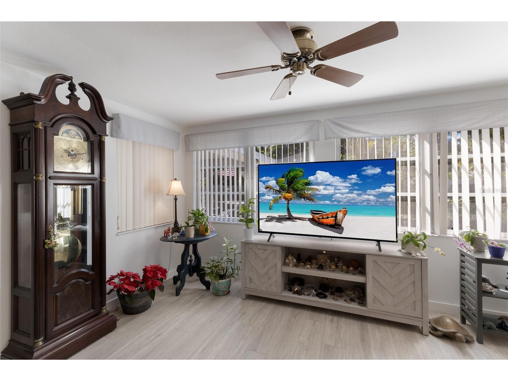 309 57th Street Holmes Beach FL 34217 A4685855 image6
