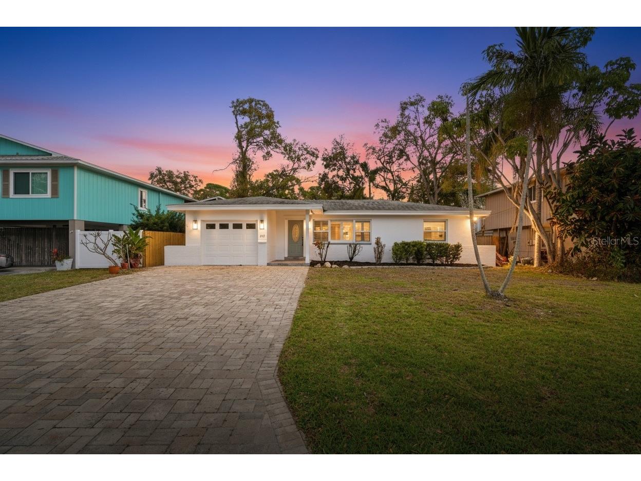 309 84th Avenue NE Saint Petersburg FL 33702 TB8482359 image1