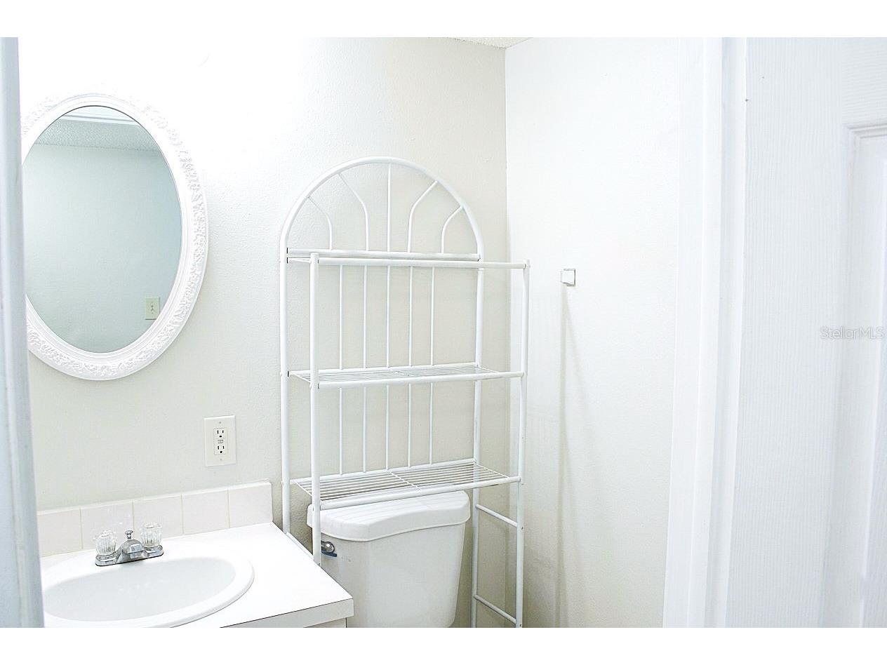 309 Amherst Avenue #51 Sarasota FL 34232 A4697447 image24