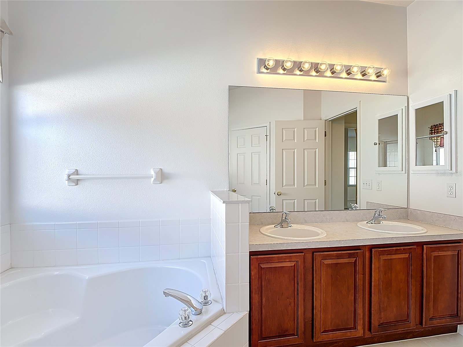 309 Aylesbury Court Kissimmee FL 34758 O6385847 image47