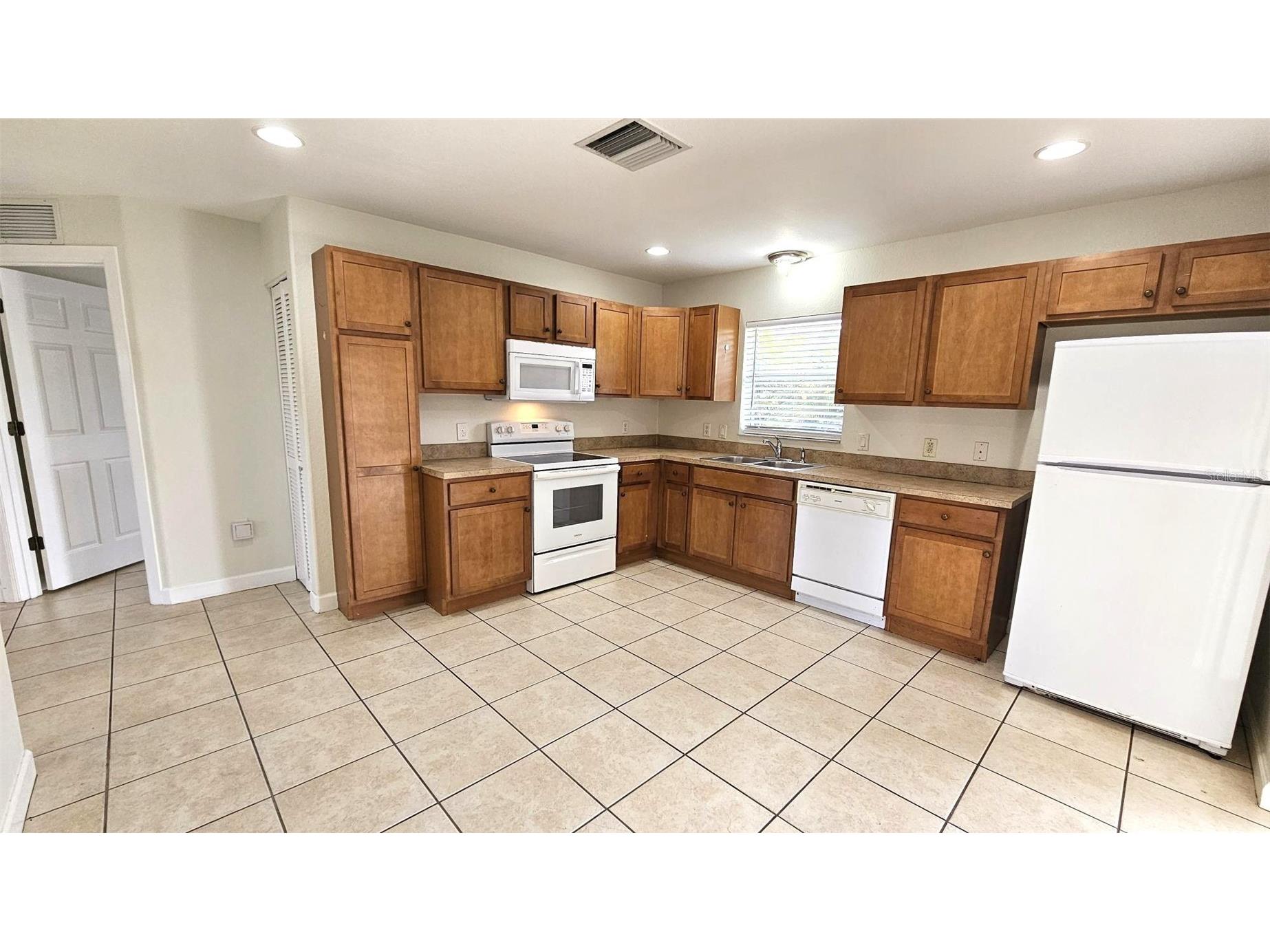 309 Boundary Boulevard #B Rotonda West FL 33947 S5147509 image8