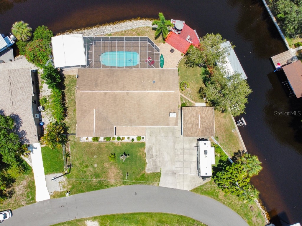 309 Carlyle Boulevard Ruskin FL 33570 - CANAL OFF RUSKIN INLET U8205172 image1