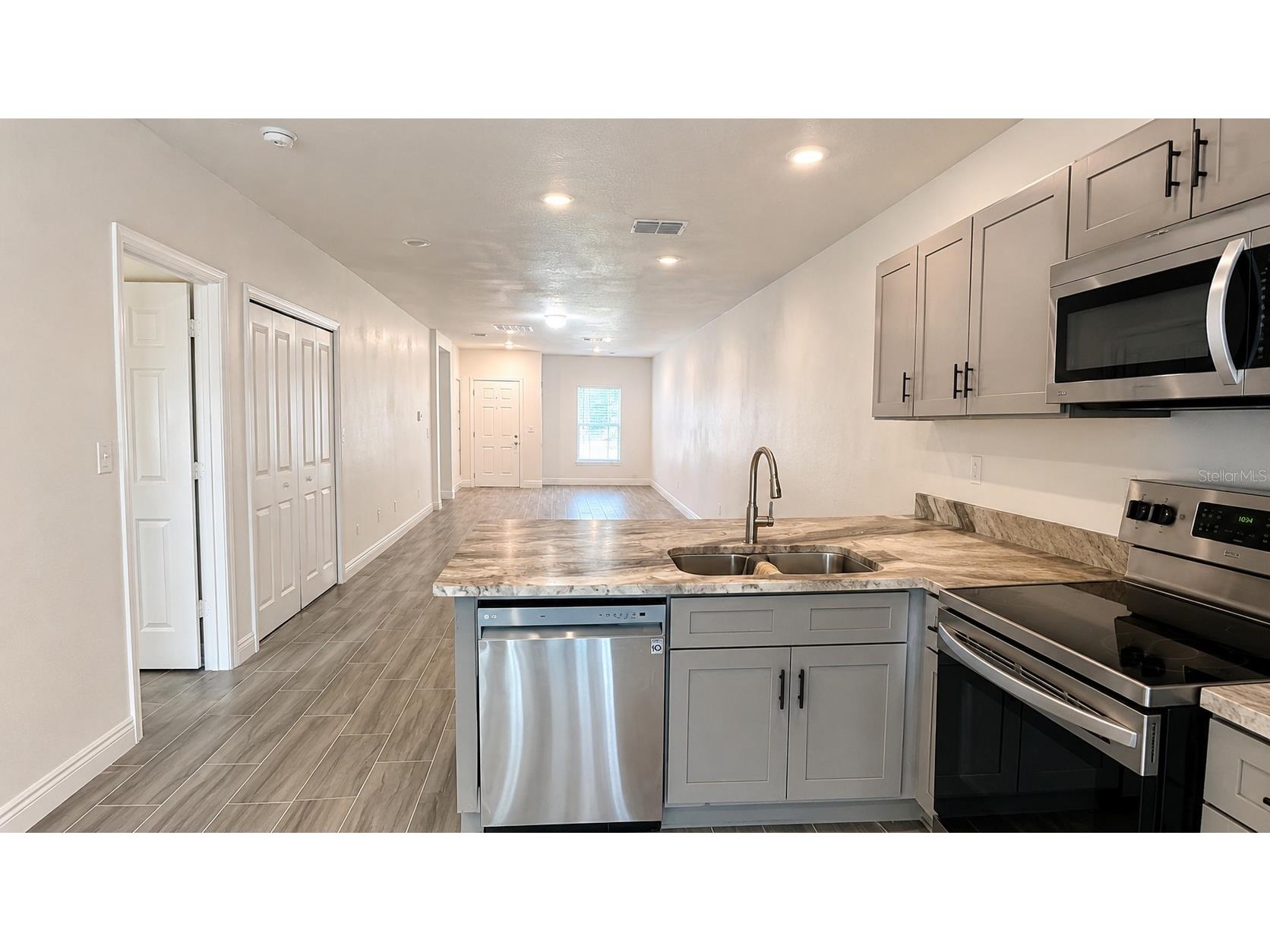 309 Clermont Drive #B Poinciana FL 34759 O6405237 image10