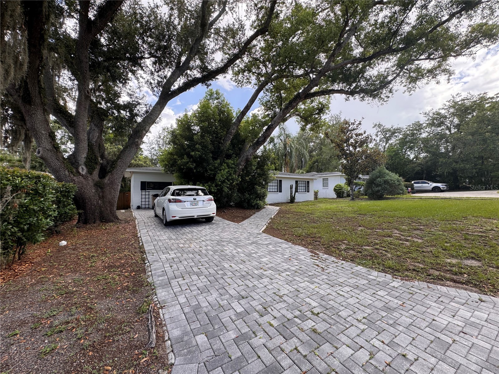 309 Deer Park Avenue Tampa FL 33617 TB8524864 image3
