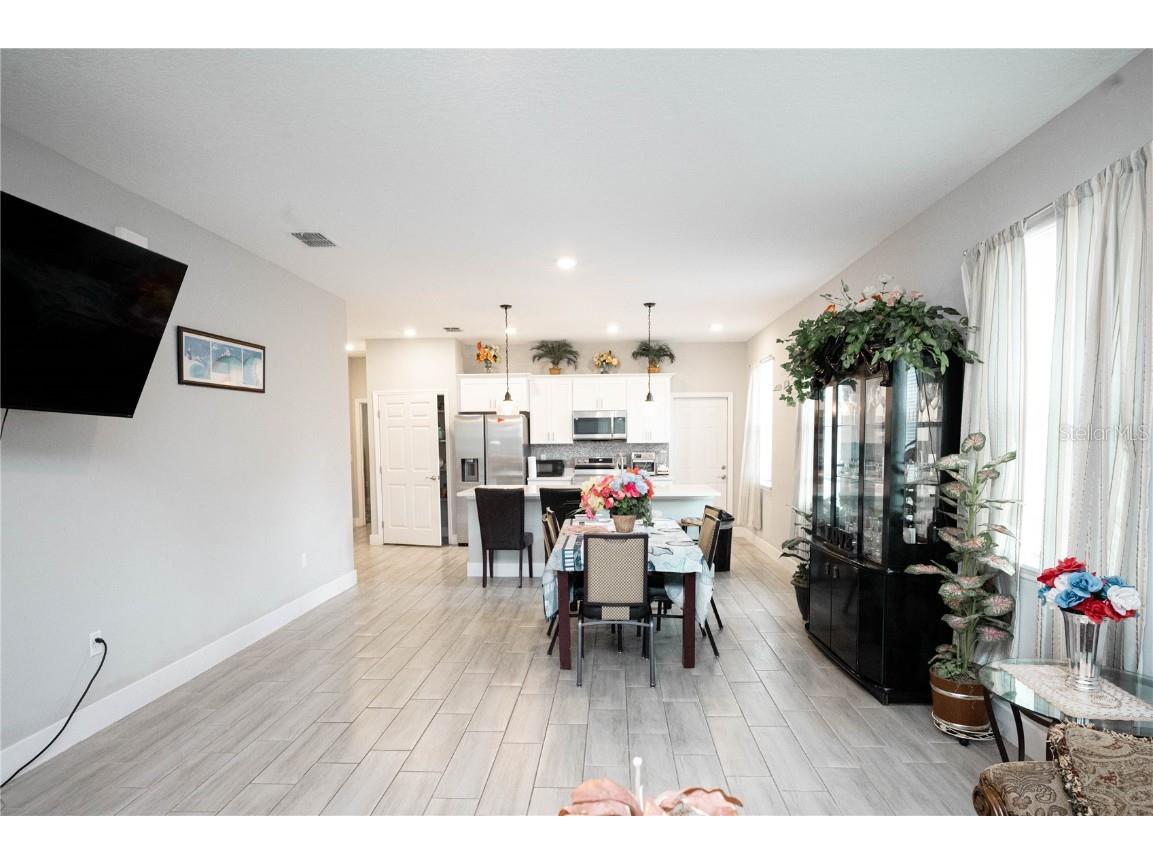 309 E 13th Street Apopka FL 32703 O6316140 image7