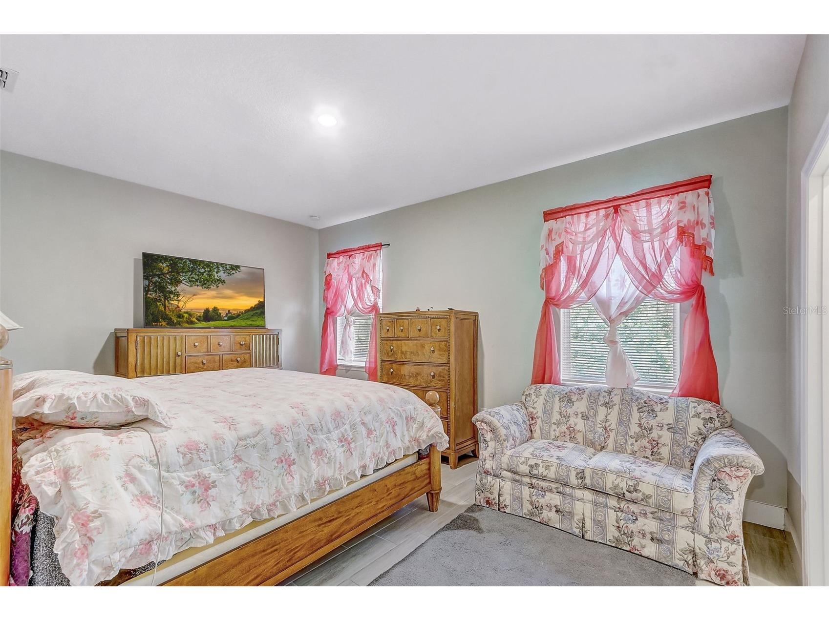 309 E 13th Street Apopka FL 32703 O6372979 image14