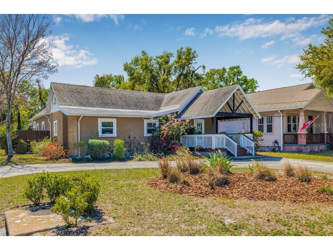 309 E Emma Street Tampa FL 33603 TB8361108 image1
