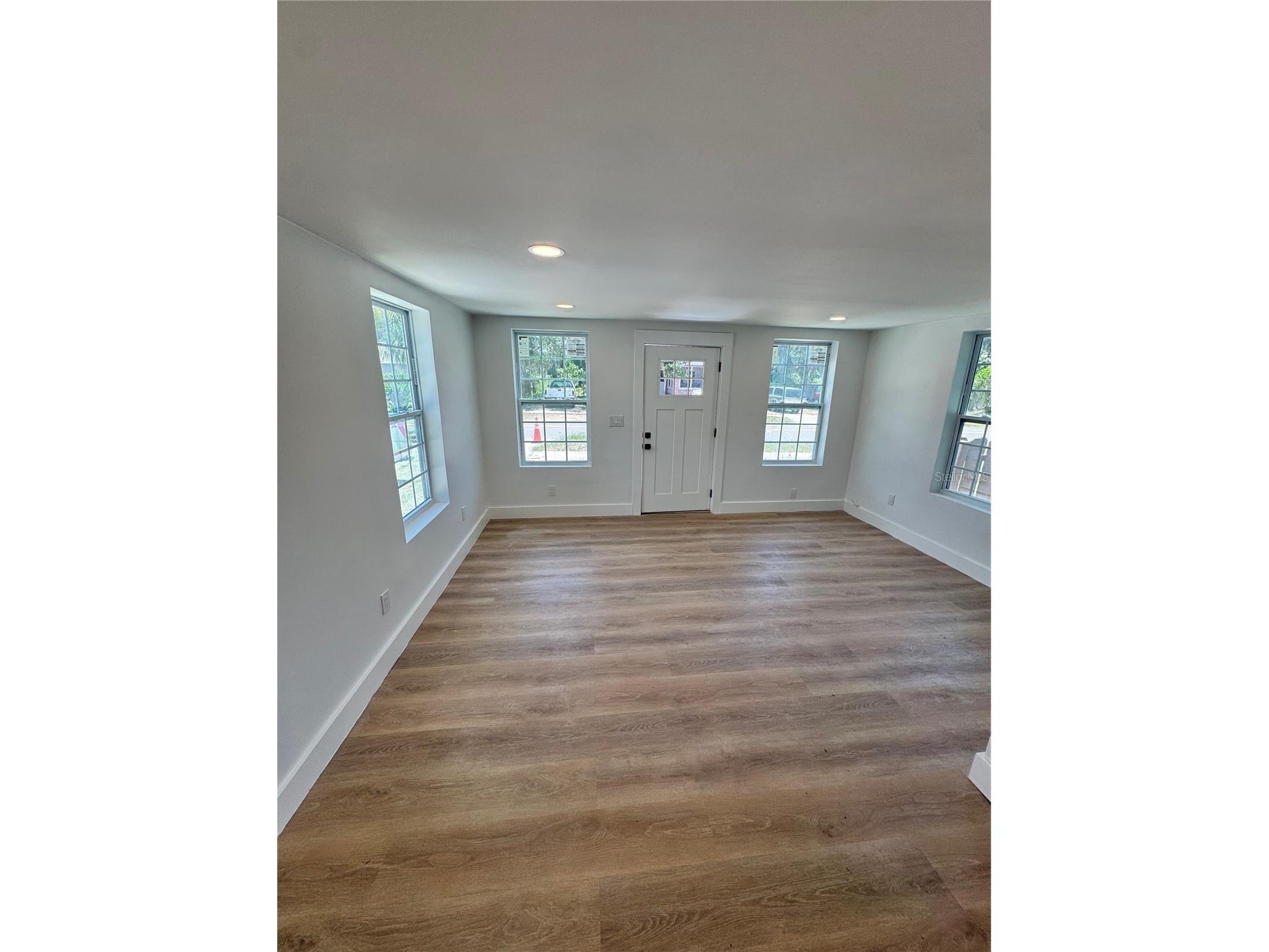 309 E Woodward Avenue Eustis FL 32726 O6415975 image2