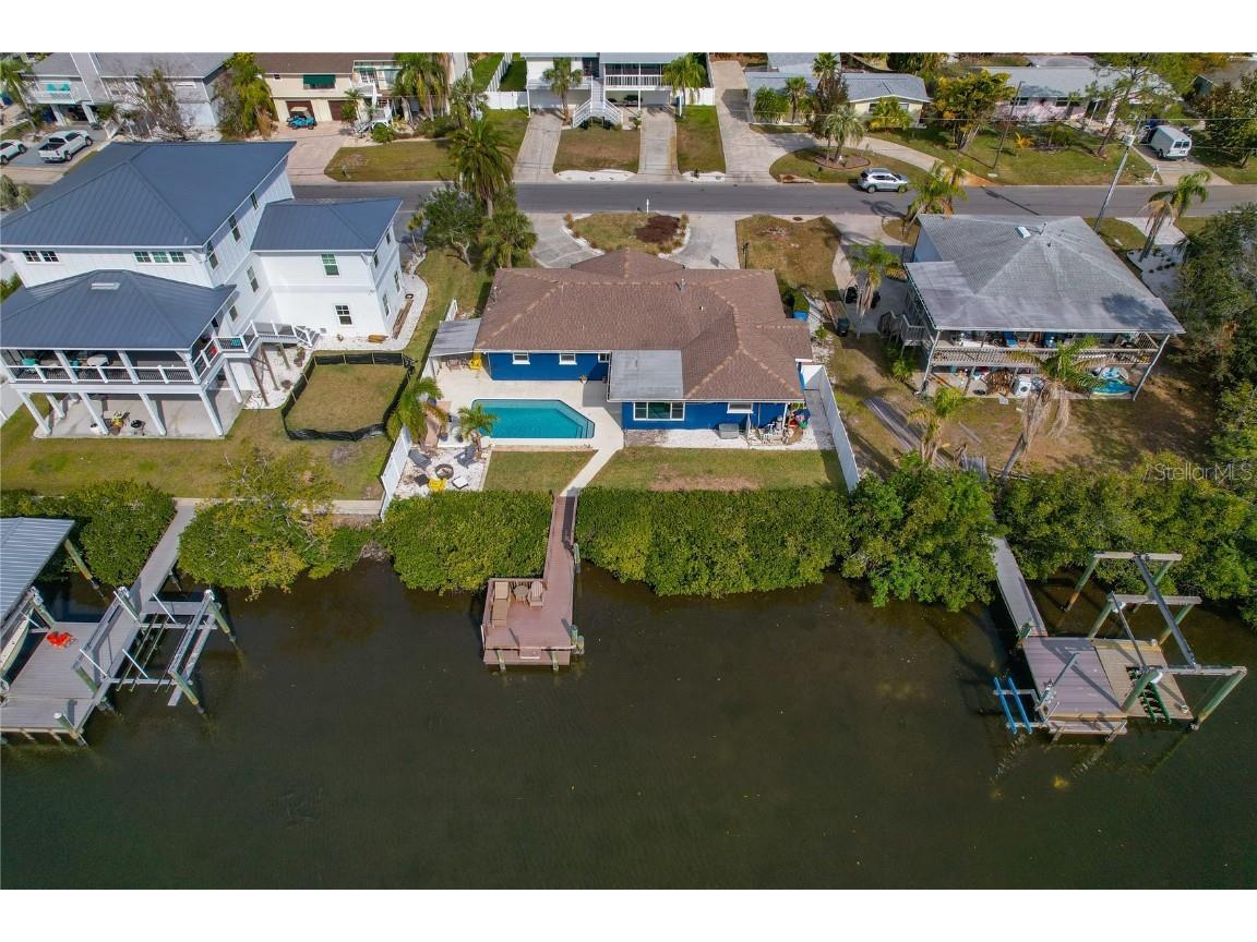 309 Lagoon Drive Palm Harbor FL 34683 - CANAL OUT TO GULF OF MEXICO TB8344142 image1