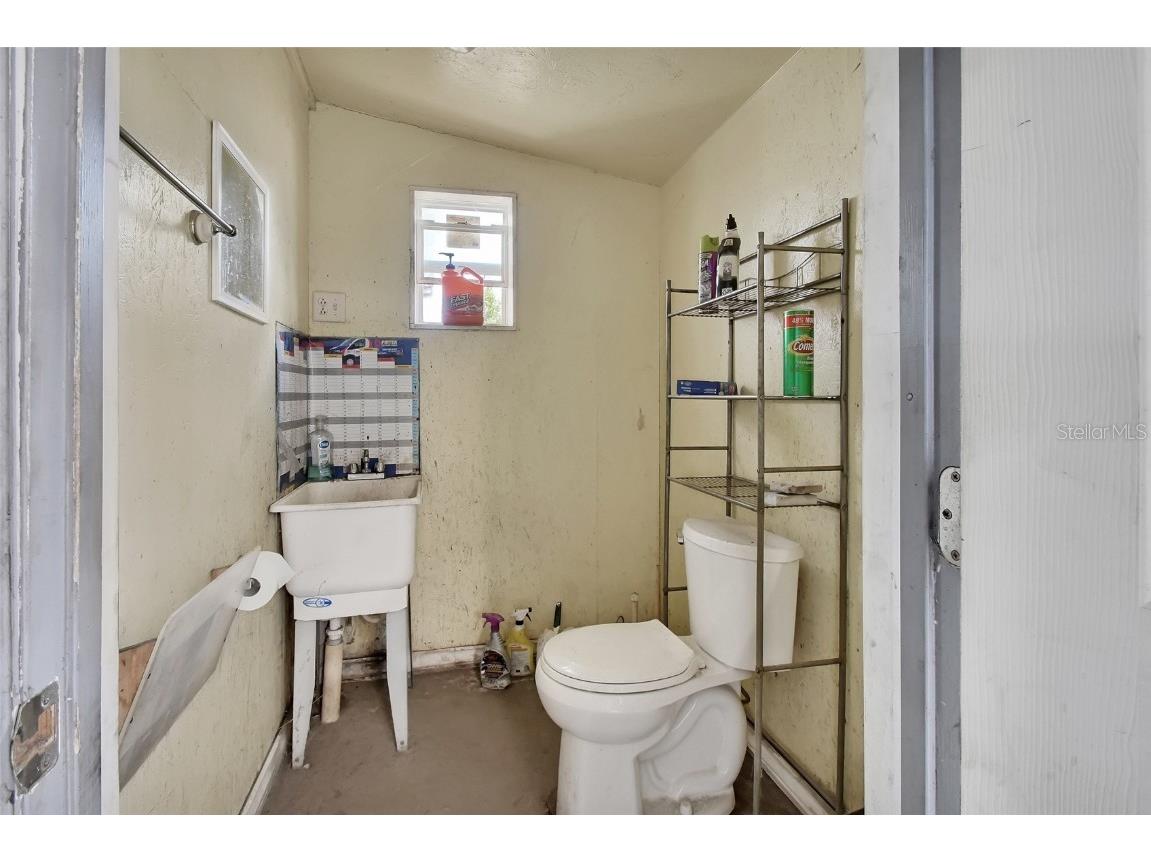 309 S Florida Avenue Deland FL 32720 V4944844 image19