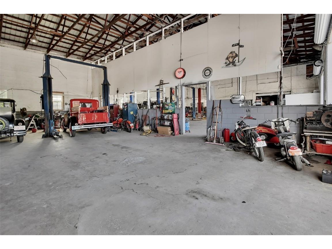 309 S Florida Avenue Deland FL 32720 V4944844 image4