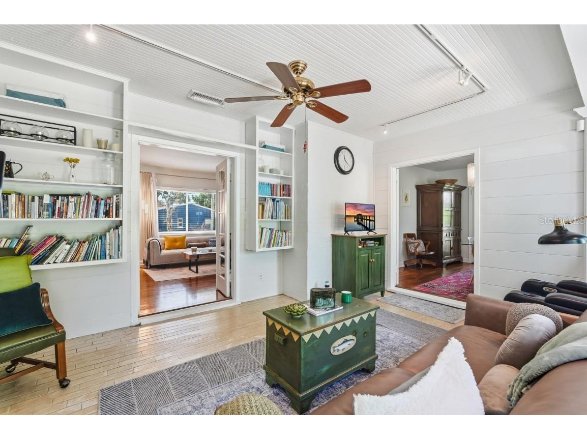 309 Sears Avenue Daytona Beach FL 32118 V4945377 image19