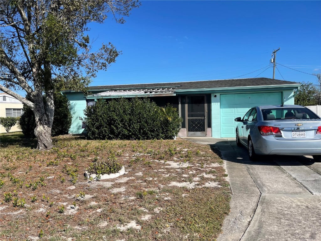 309 Stanley Avenue Frostproof FL 33843 P4933934 image1
