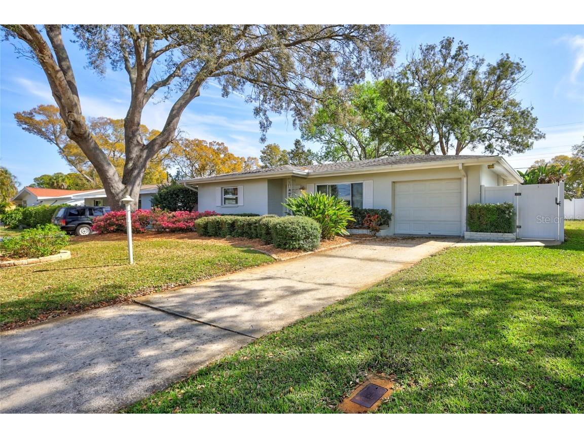 309 Teresa Drive Largo FL 33770 U8232399 image1