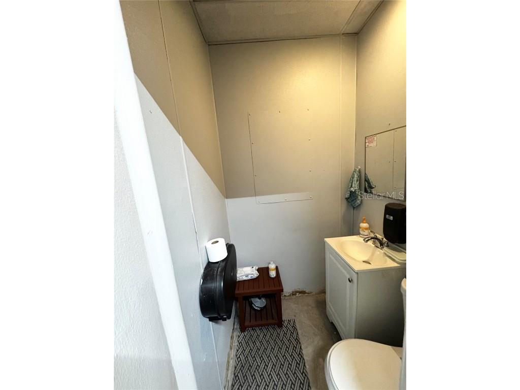 3090 Bee Ridge Road Sarasota FL 34239 A4646785 image17