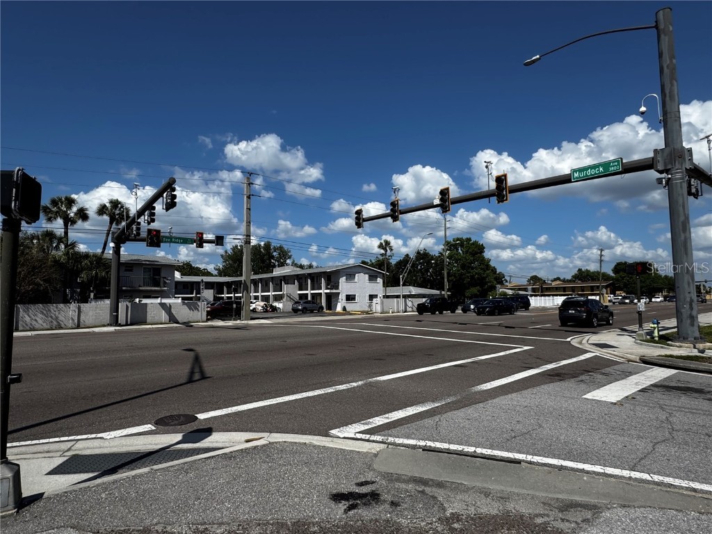 3090 Bee Ridge Road Sarasota FL 34239 A4646785 image7