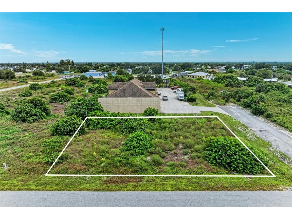 3090 Cardiff Street Punta Gorda FL 33983 TB8432791 image1
