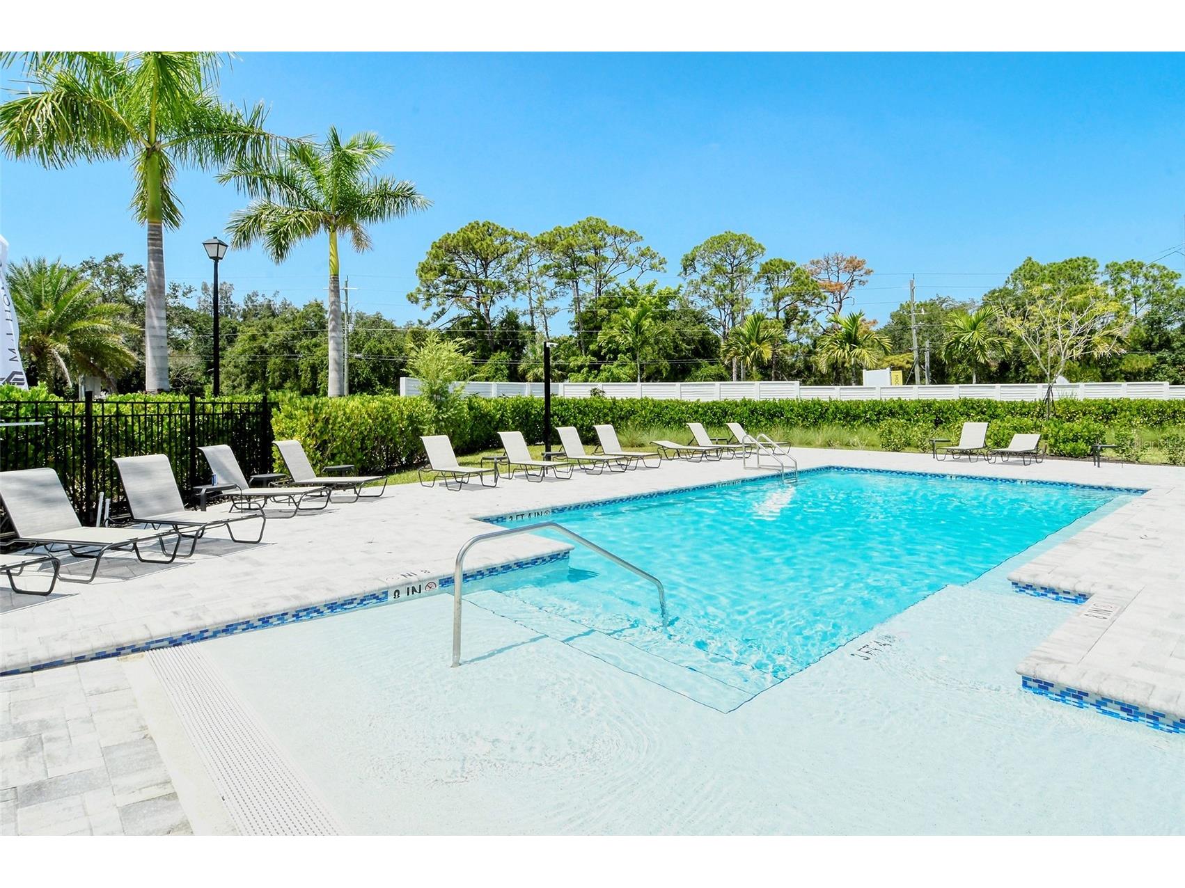 3092 Via Sienna Circle Sarasota FL 34243 A4695432 image47