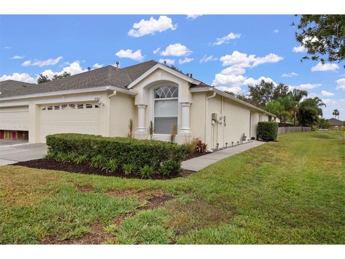 30927 Whitlock Drive Wesley Chapel FL 33543 TB8457964 image1