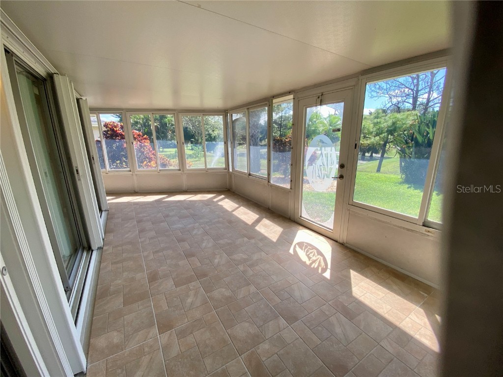 3098 E Dorchester Drive Palm Harbor FL 34684 - LAKE TARPON TB8433251 image2