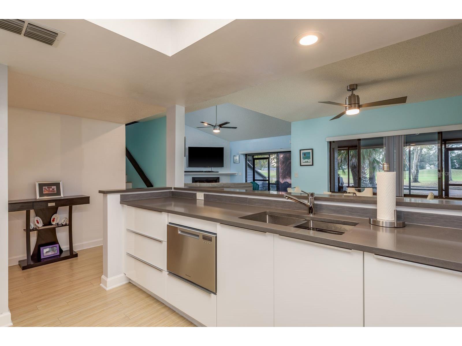 3098 Eagles Landing Circle W Clearwater FL 33761 TB8458249 image13