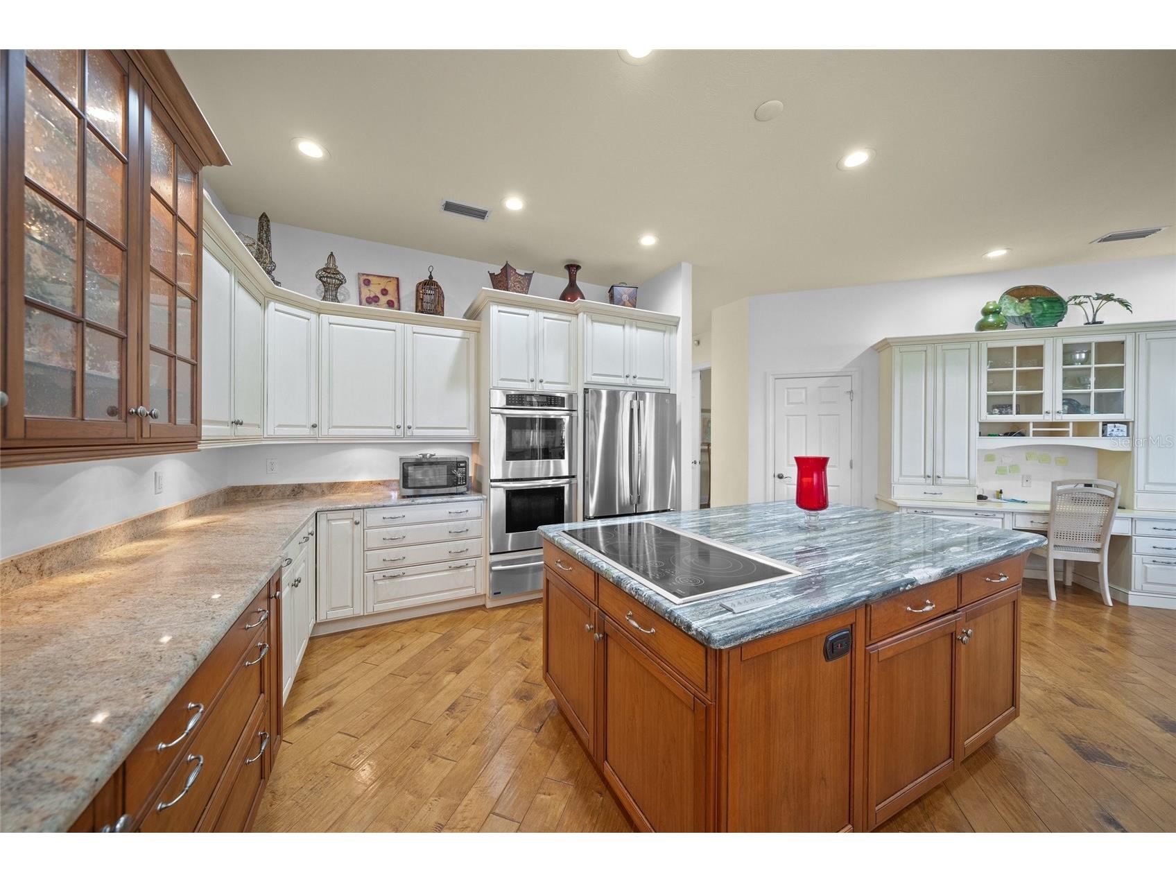 3099 Dick Wilson Drive Sarasota FL 34240 A4673663 image22